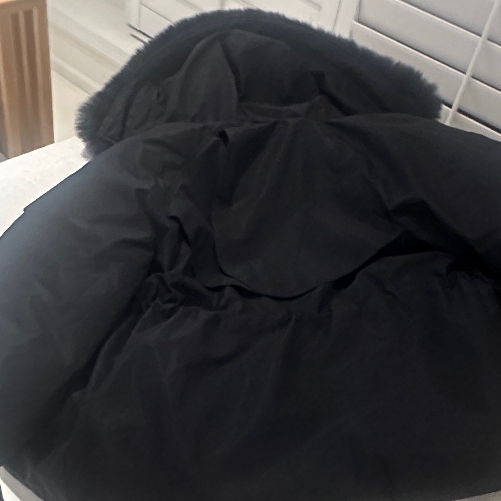 BNWOT Black Faux Fur-Trimmed Hooded Jacket - Picture 4 of 4